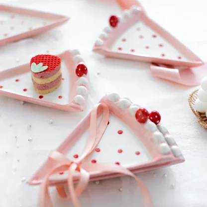 Cute Pink Cake Dish Set - Image 5