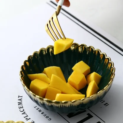 Retro Scalloped Edge Dish Set - Image 5