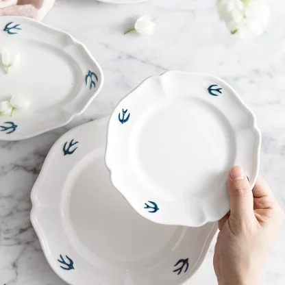 Embossed Minimalist Dish Set - Image 3