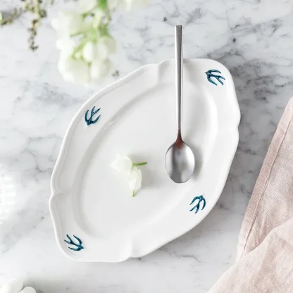 Embossed Minimalist Dish Set - Image 2