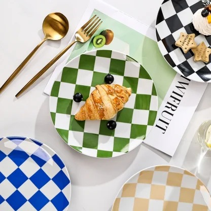 Checkered Print Round Dish Set - Image 3
